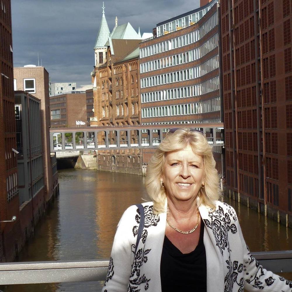 Meet your Posher, Andrea